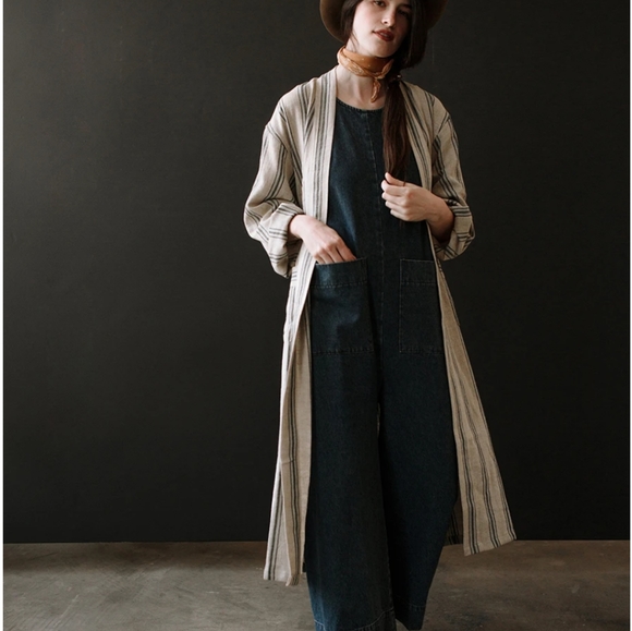 Oddbird Mavis Robe - Picture 2 of 5